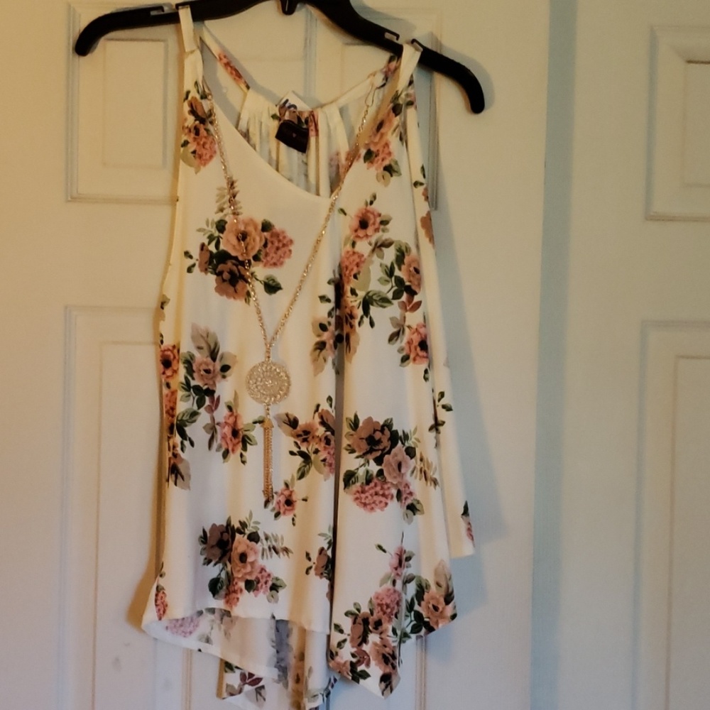 NWT Handkerchief dressy tank